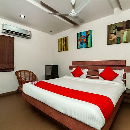 Oyo 28856 Manjeera Inn Βιζαχαπατνάμ Εξωτερικό φωτογραφία