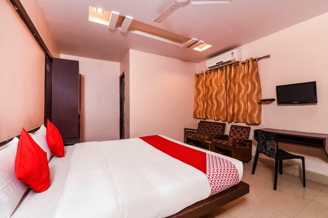 Oyo 28856 Manjeera Inn Βιζαχαπατνάμ Εξωτερικό φωτογραφία