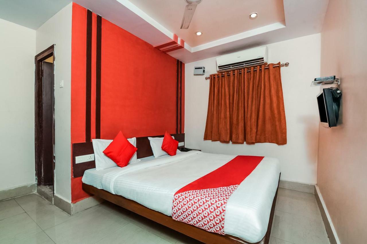 Oyo 28856 Manjeera Inn Βιζαχαπατνάμ Εξωτερικό φωτογραφία