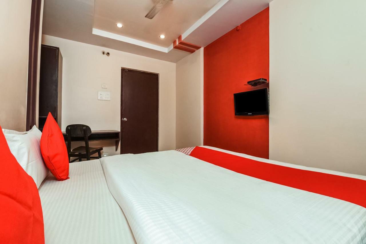 Oyo 28856 Manjeera Inn Βιζαχαπατνάμ Εξωτερικό φωτογραφία